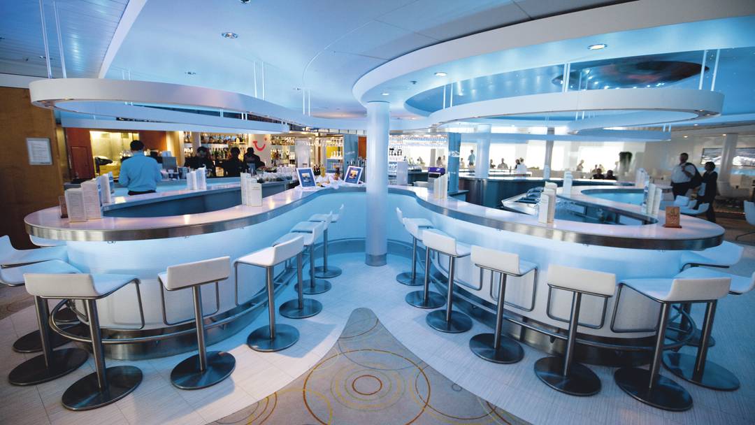 Thomson Cruises TUI Explorer Interior Lounge 1.jpg